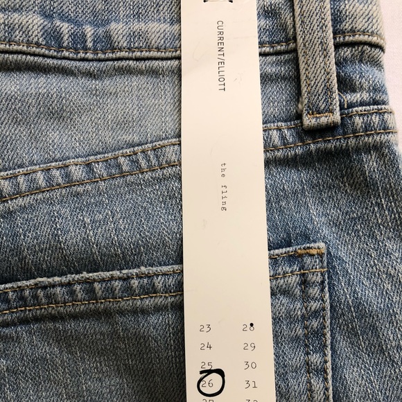 Current/Elliott The Fling distressed jeans 26 - Picture 5 of 9